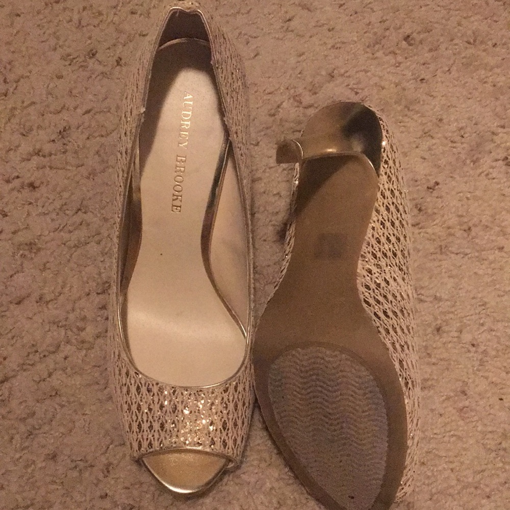 Sparkly gold open toed heels